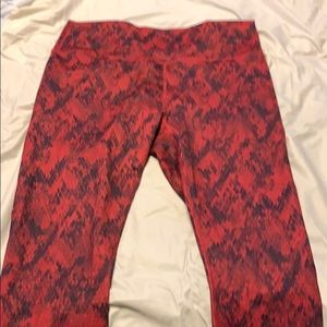 Fabletics leggings red/blue snakeskin women’s XXL